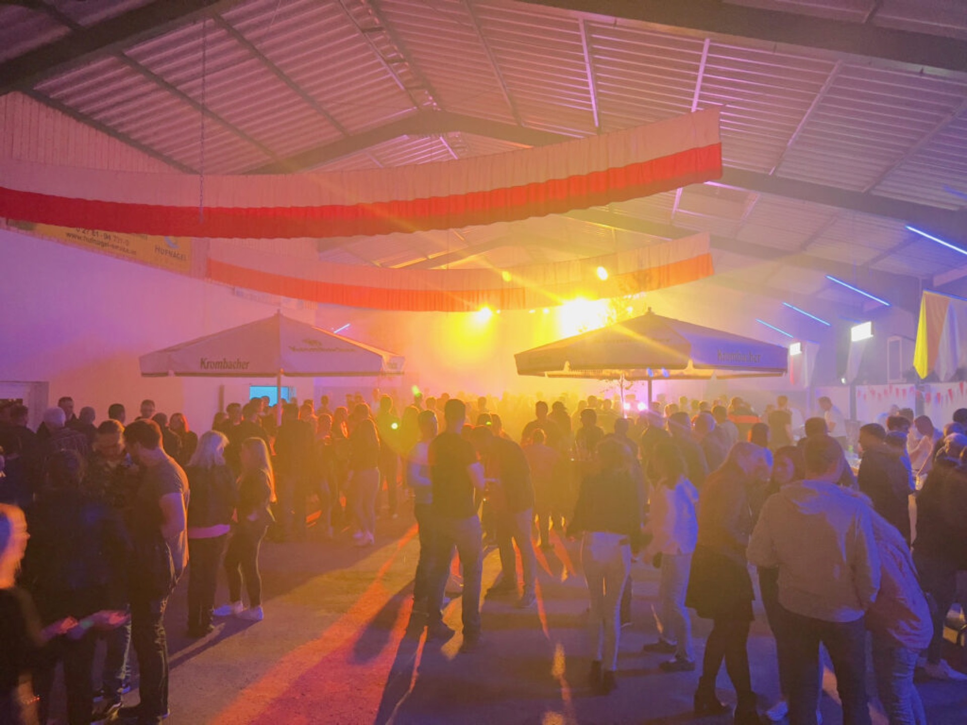 Die 2000er-Party unserer Jungschützenabteilung in der Schützenhalle Römershagen.